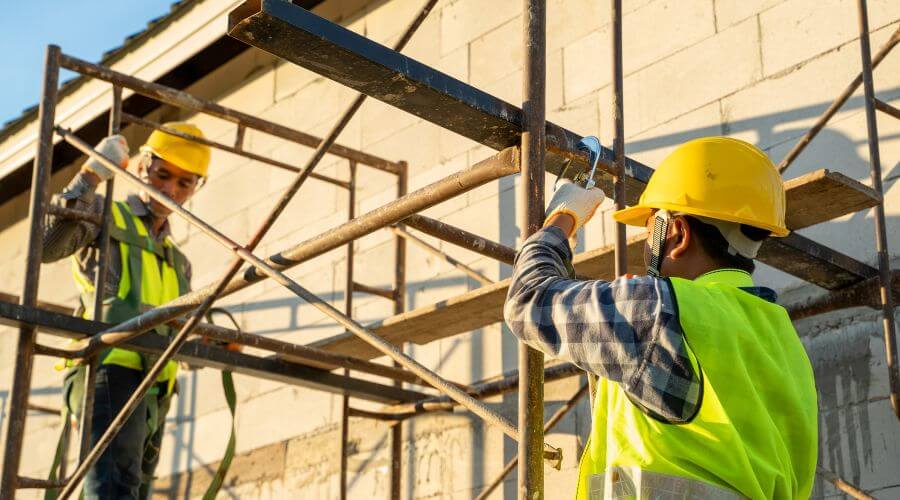 Professional gutter cleaning in Mecca, CA